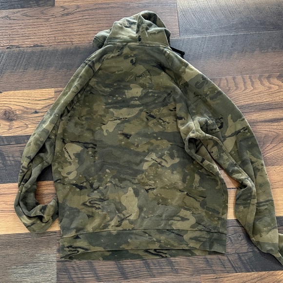 Under Armour Camouflage Hoodie - Picture 2 of 2